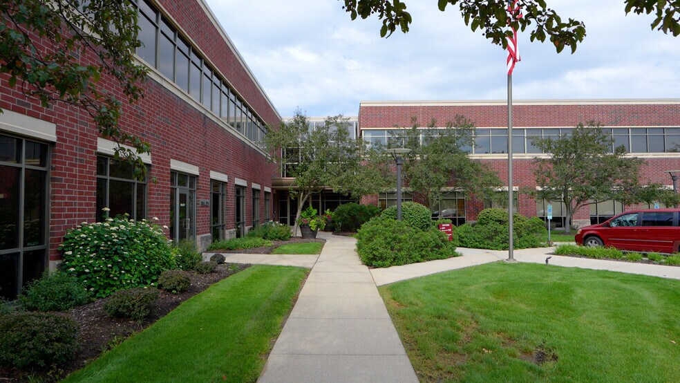 Primary Photo Of N19W23993 Ridgeview Pky, Waukesha Office For Sale