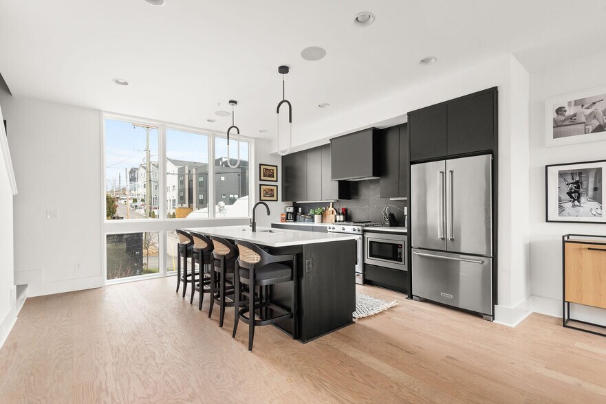 More Photos Of 3216 Charlotte Rd, Nashville Office For Lease