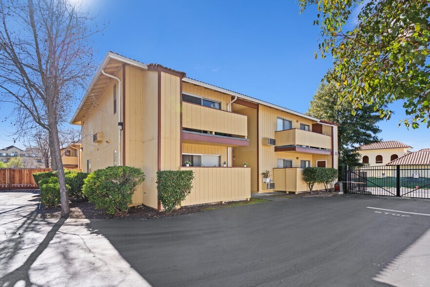 More Photos Of 2170-2180 Fremont St, Concord Apartments For Sale