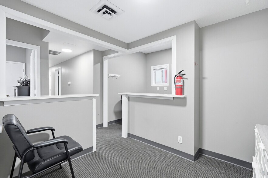 More Photos Of 12720 SW Pacific Hwy, Tigard General Retail For Sale