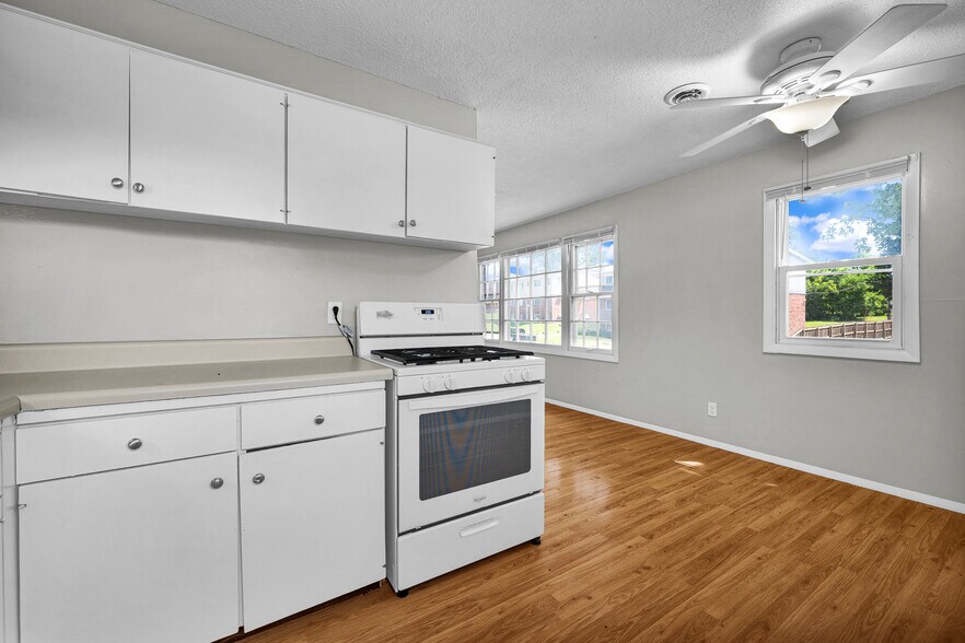 More Photos Of 3570 Kimberly Downs Rd, Davenport Apartments For Sale