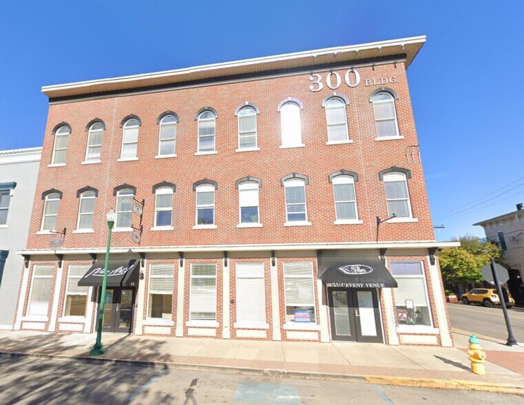 Primary Photo Of 300 Spring St, Jeffersonville Storefront Retail Office For Sale