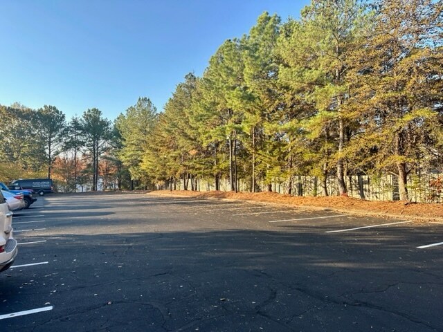 More Photos Of 6501 Creedmoor Rd, Raleigh Office Residential For Lease