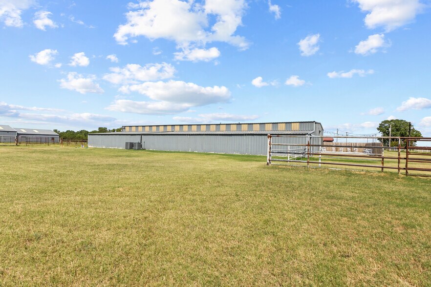 More Photos Of 20500 N 2810 Rd, Kingfisher Lodge Meeting Hall For Sale