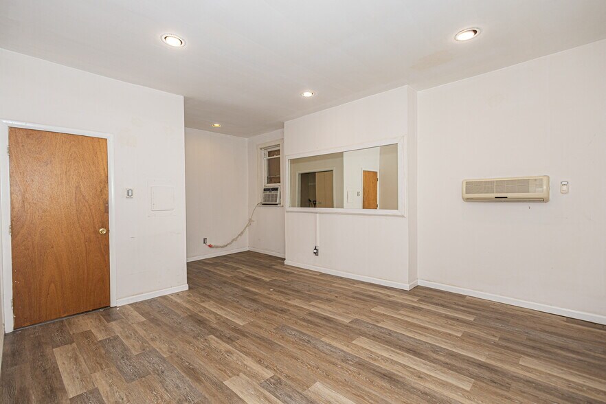 More Photos Of 215 High St, Mount Holly Office Residential For Lease