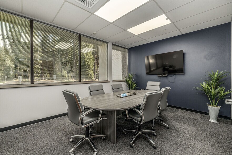 More Photos Of 750 W Canfield Ave, Coeur d'Alene Industrial For Sale