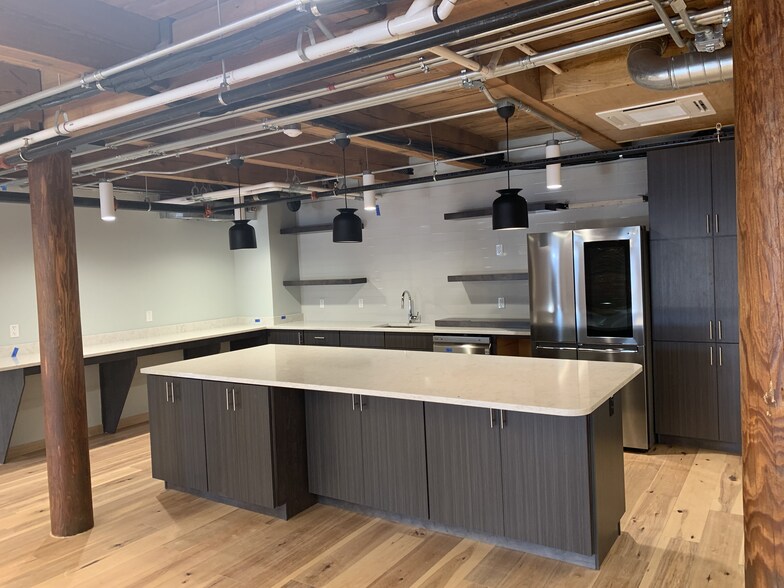 More Photos Of 596-600 Massachusetts Ave, Cambridge Storefront Retail Office For Lease