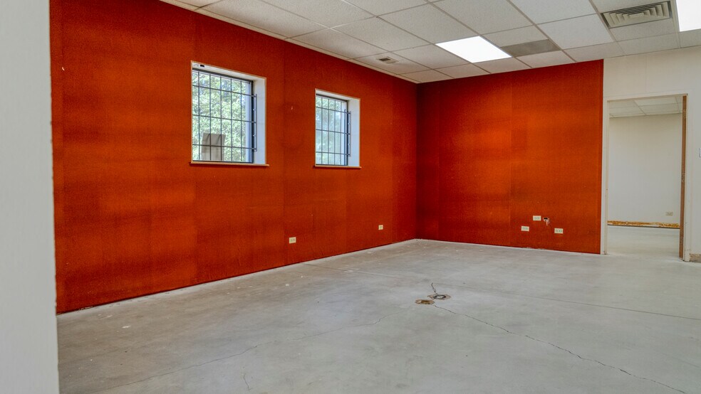 More Photos Of 2737 W 2nd Ave, Denver Warehouse For Lease