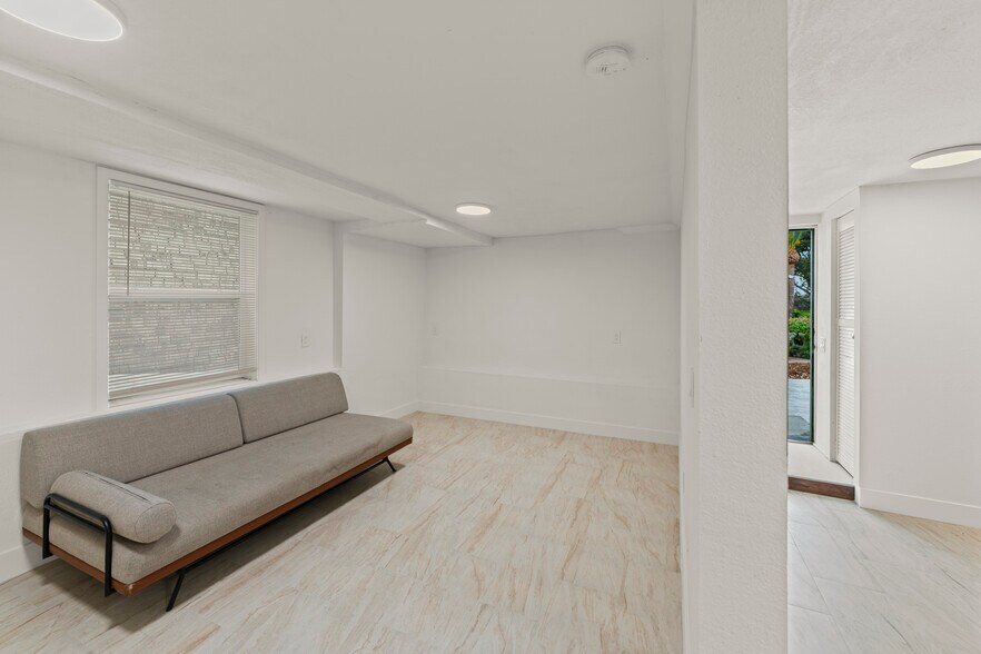 More Photos Of 940 York St, Vallejo Apartments For Sale