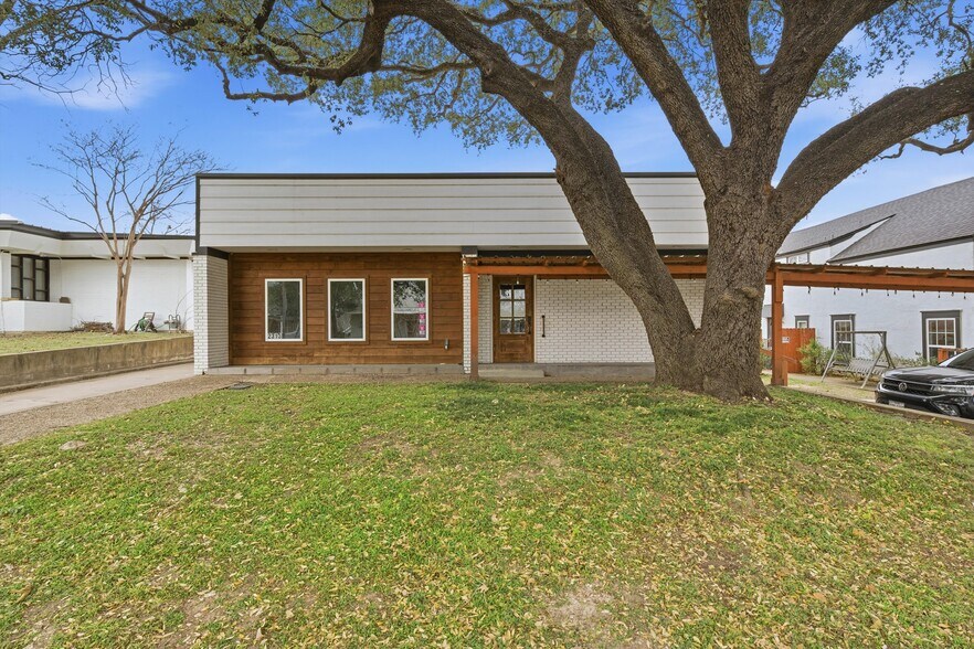 Primary Photo Of 2313 Washington Ave, Waco Freestanding For Lease