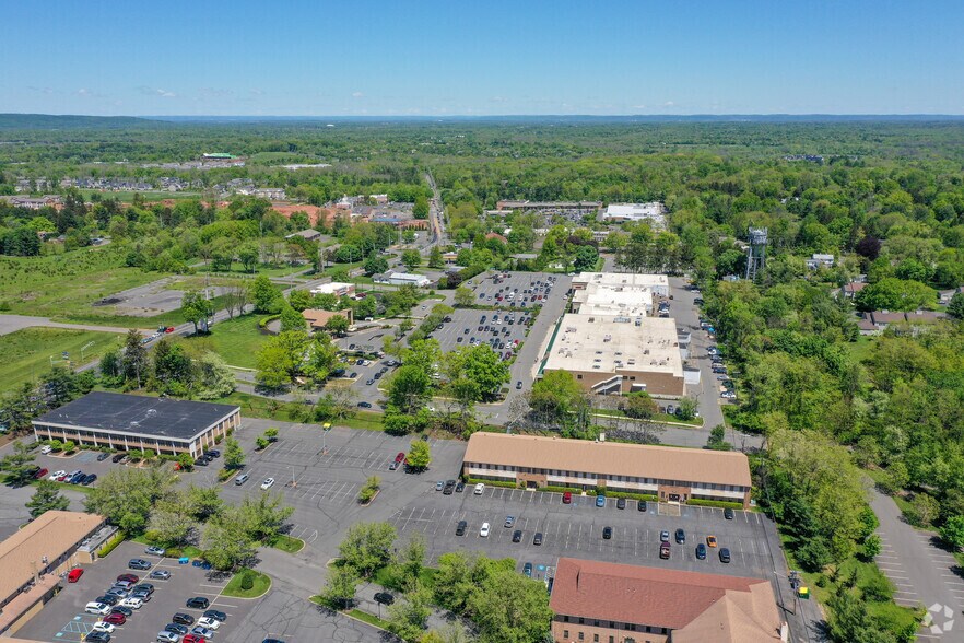 More Photos Of 251-275 Wall St, Princeton Office For Lease