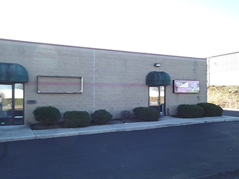 More Photos Of 360 Gargrave Rd, West Carrollton Light Manufacturing For Lease