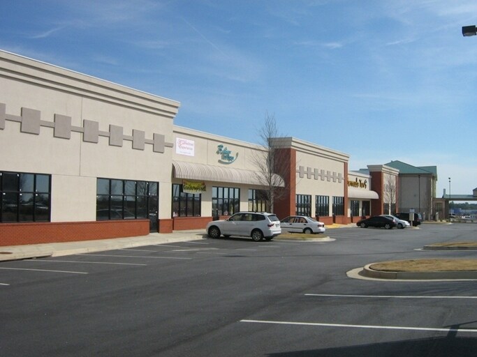 More Photos Of 4015 Veterans Ct, Columbus General Retail For Lease