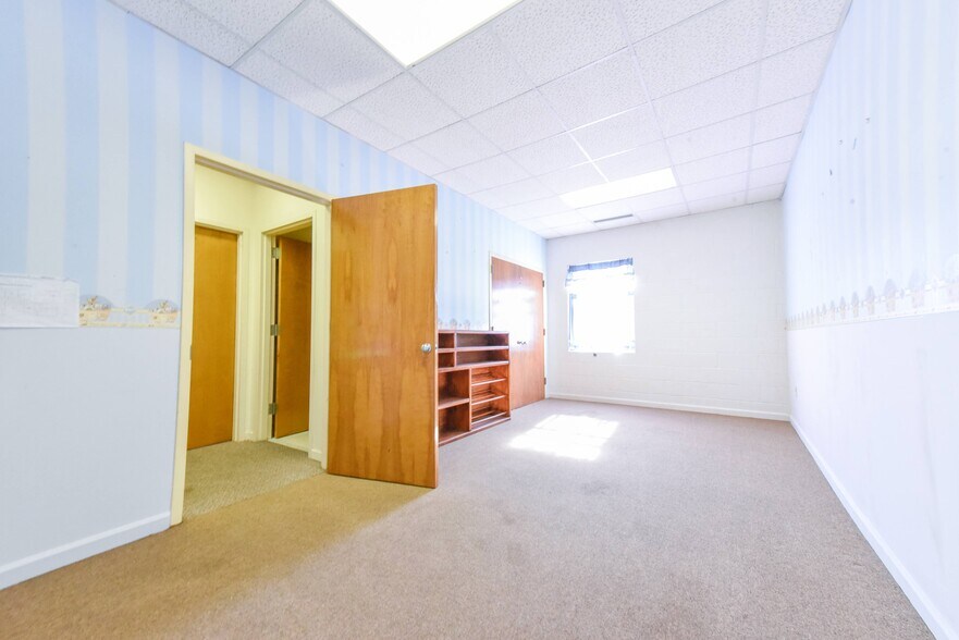 More Photos Of 3901 Raeford Rd, Fayetteville Religious Facility For Lease
