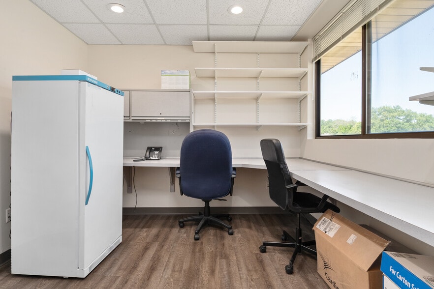 More Photos Of 9650 Santiago Rd, Columbia Medical For Sale