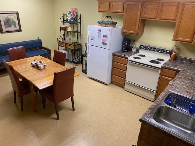 More Photos Of 118 Spring St, Excelsior Springs Office For Sale