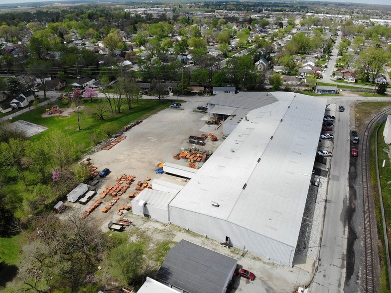 More Photos Of 211 Province St, Franklin Manufacturing For Lease