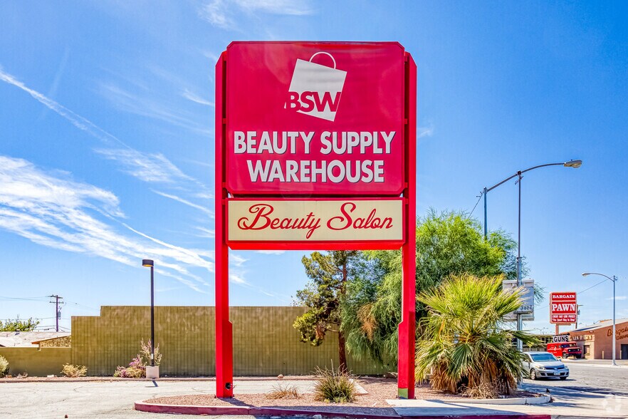 More Photos Of 1920 Las Vegas Blvd N, North Las Vegas Freestanding For Lease