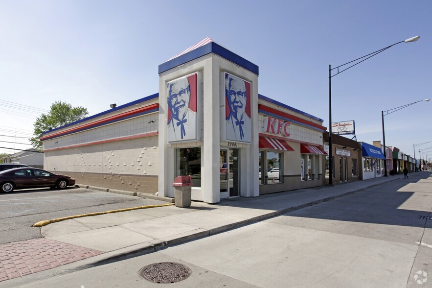 More Photos Of 22011 Coolidge Hwy, Oak Park Storefront For Sale