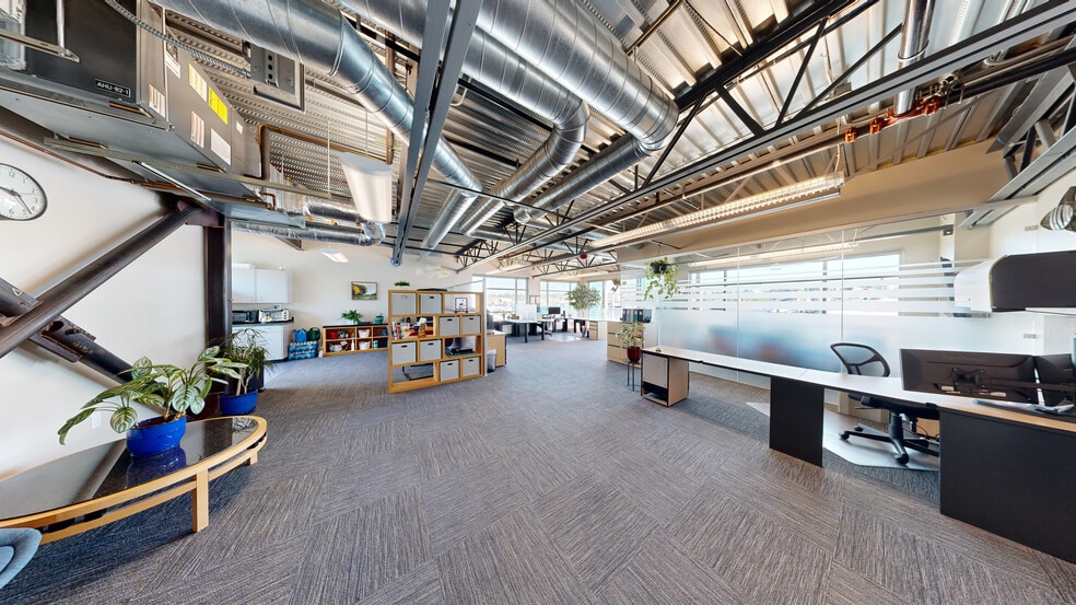 More Photos Of 2284-2360 W Commodore Way, Seattle Unknown For Lease