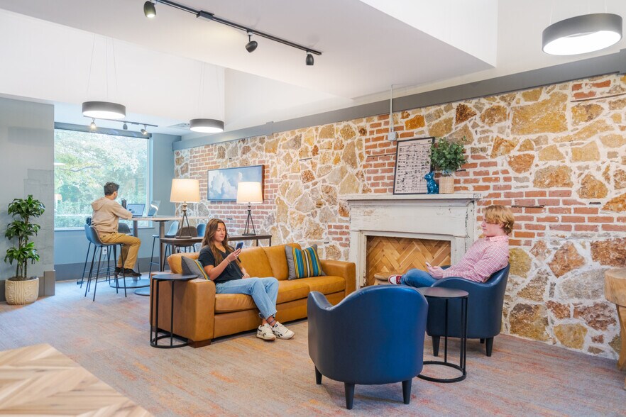 More Photos Of 8105 Rasor Blvd, Plano Coworking Space