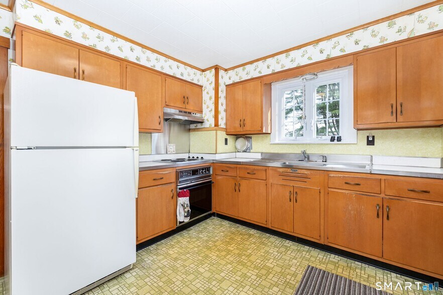 More Photos Of 203 Willimantic Rd, Chaplin Storefront Retail Residential For Sale