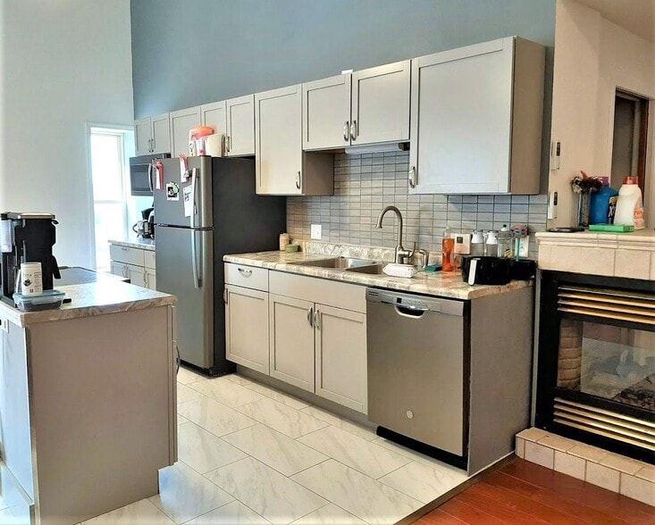 More Photos Of 301 Dewitt St, Portage Restaurant For Sale