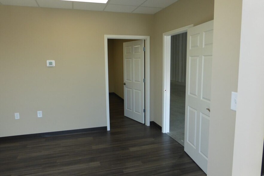 More Photos Of 4865 Warehouse Way, Cumming Warehouse For Lease