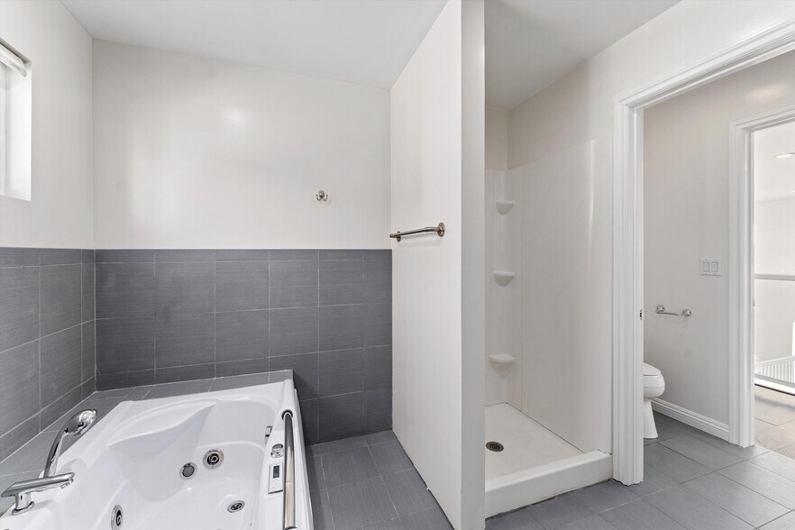 More Photos Of 7761 Garfield Ave, Huntington Beach Apartments For Sale