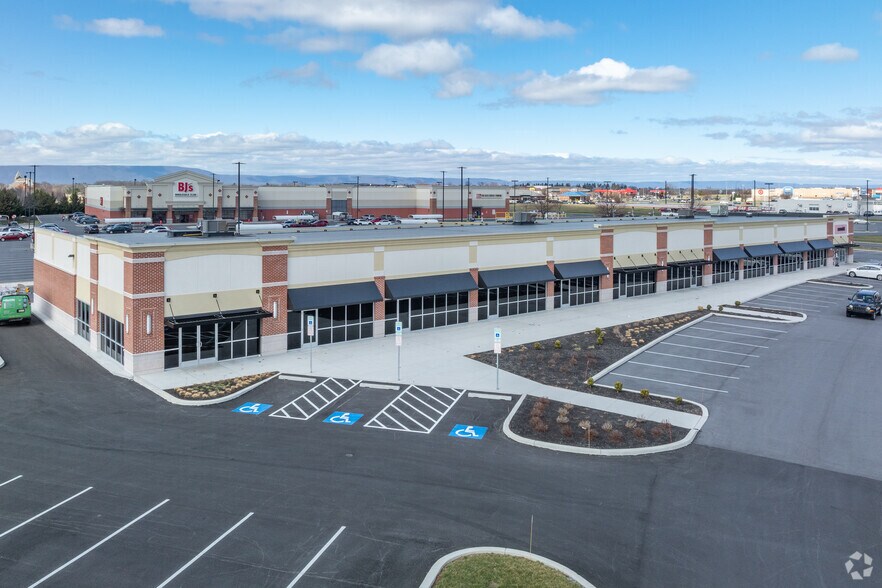 More Photos Of 520 Gateway Ave, Chambersburg Unknown For Lease