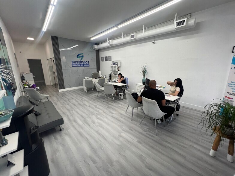 More Photos Of 4751-4799 Palm Ave, Hialeah Storefront Retail Office For Lease