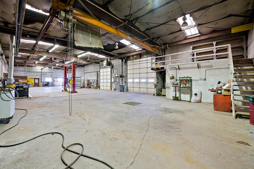 More Photos Of 71 Allegiance Cir, Evanston Warehouse For Sale