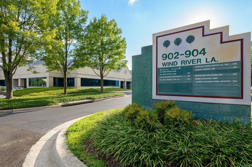 More Photos Of 904 Wind River Ln, Gaithersburg Office For Sale