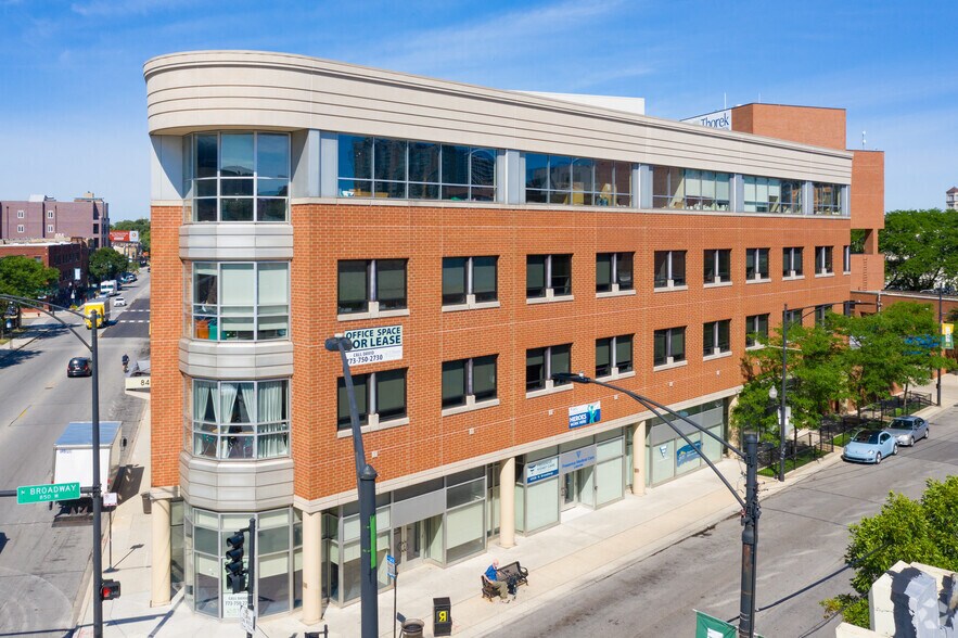 More Photos Of 840 W Irving Park Rd, Chicago Medical For Lease