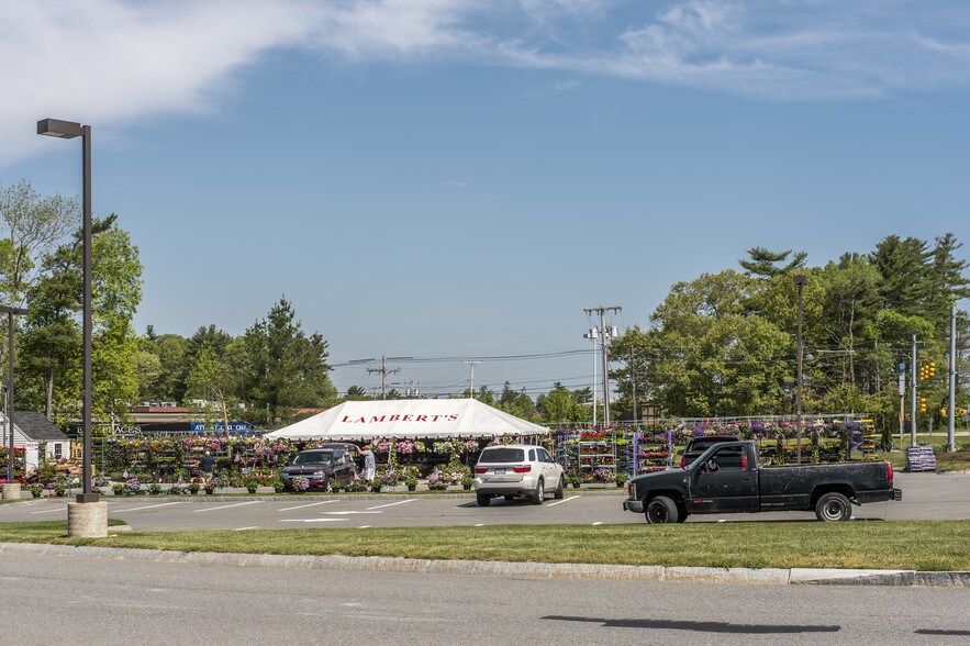 More Photos Of 125 Church St, Pembroke Unknown For Lease