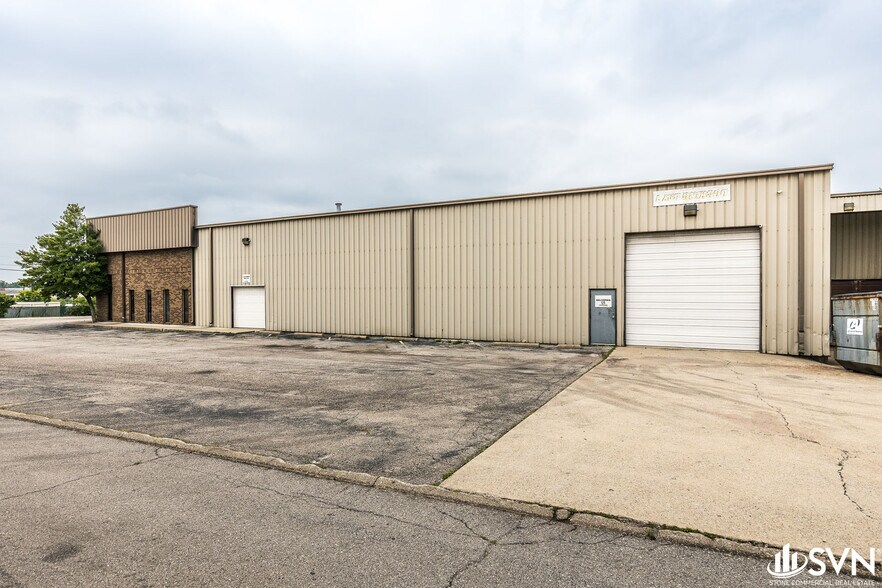 More Photos Of 125 Macarthur Ct, Nicholasville Manufacturing For Lease