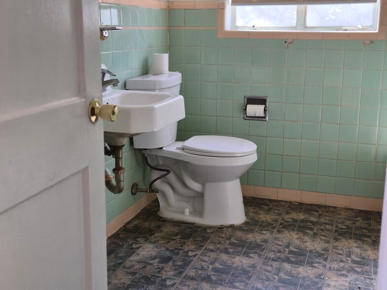 More Photos Of 2118 Wilson Blvd, San Antonio Apartments For Sale