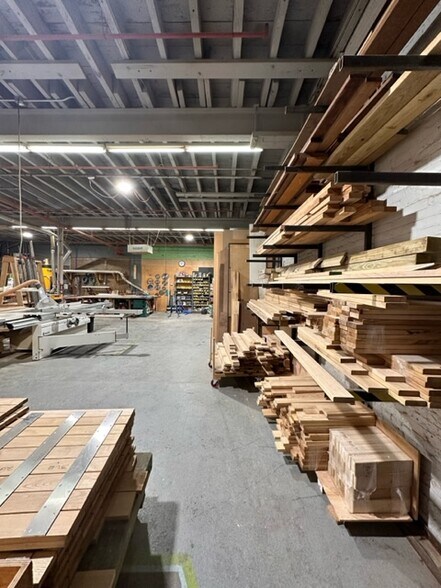 More Photos Of 18 Bay St, Brooklyn Flex For Lease