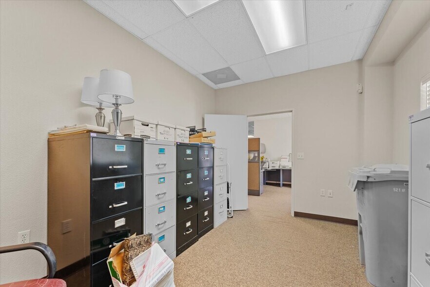 More Photos Of 2155 Larkspur Ln, Redding Office For Sale