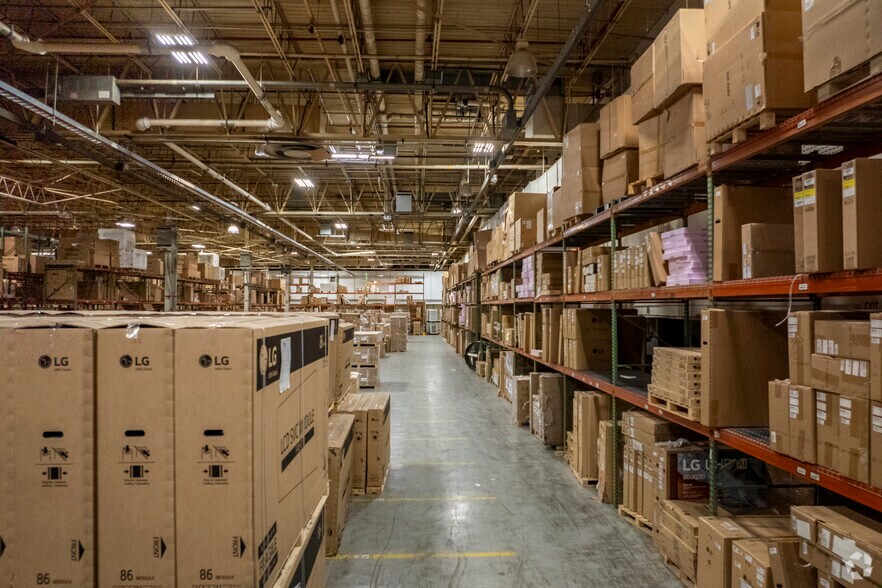 More Photos Of 103 Wynn Dr, Huntsville Warehouse For Lease