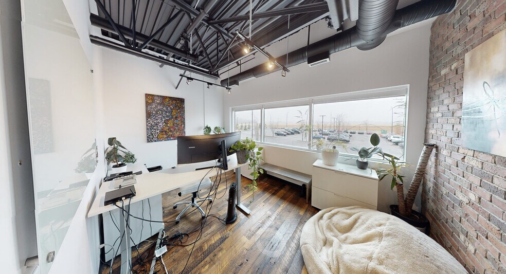 More Photos Of 9050 22 Av SW, Edmonton Showroom For Sale