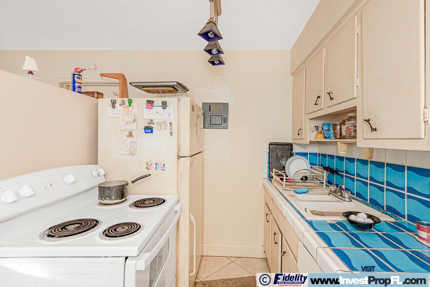 More Photos Of 2581 NE 11th Ct, Pompano Beach Multifamily For Sale