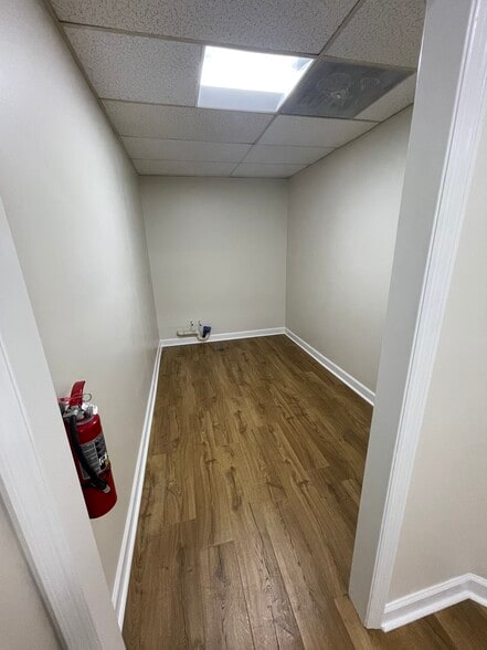 More Photos Of 6575 Stage Rd, Bartlett Office For Lease