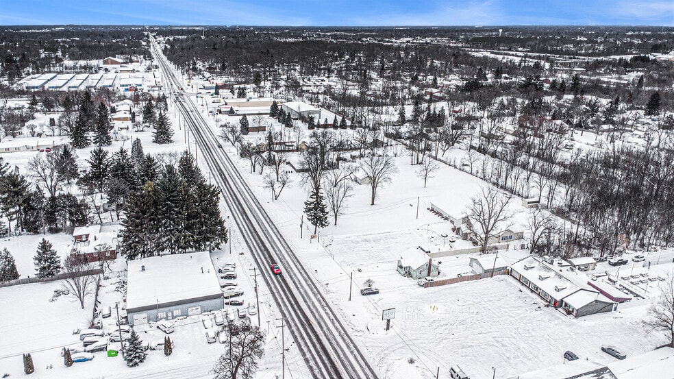 More Photos Of 5153 Fenton Rd, Flint Restaurant For Sale