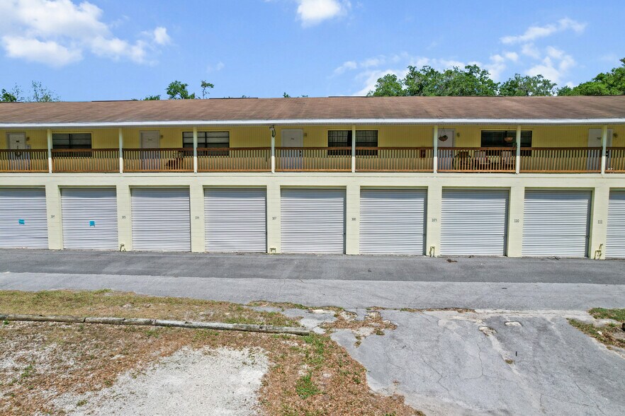 More Photos Of 765 N Gardenview Ter, Crystal River Apartments For Sale