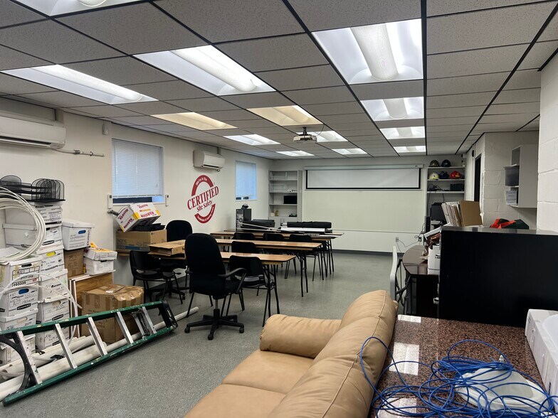 More Photos Of 99 Lafayette Ave, White Plains Light Manufacturing For Sale