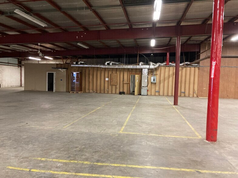 More Photos Of 106 Pierces Rd, Newburgh Manufacturing For Sale