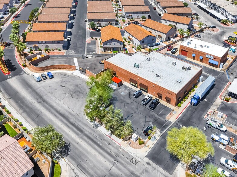 More Photos Of 6494 Boulder Ranch Ave, Henderson Warehouse For Lease