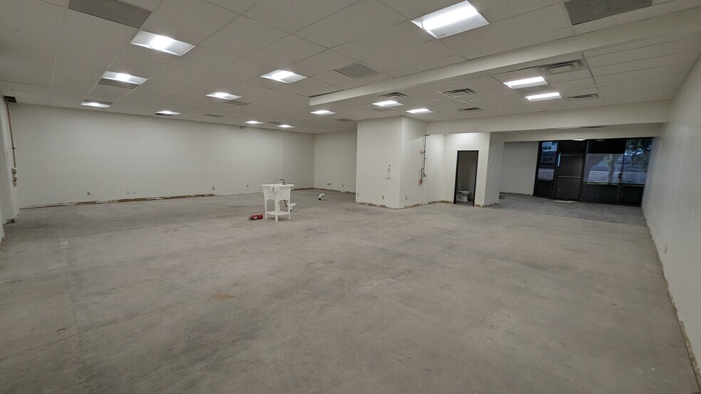 More Photos Of 637 S 48th St, Tempe Unknown For Lease