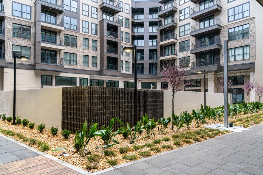 More Photos Of 5255 Peachtree Blvd, Chamblee Apartments For Lease